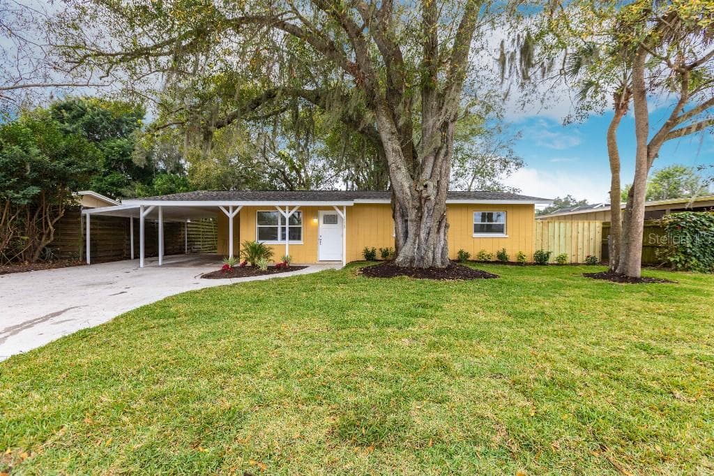 3932 MIDDLESEX PLACE SARASOTA, FL 34241