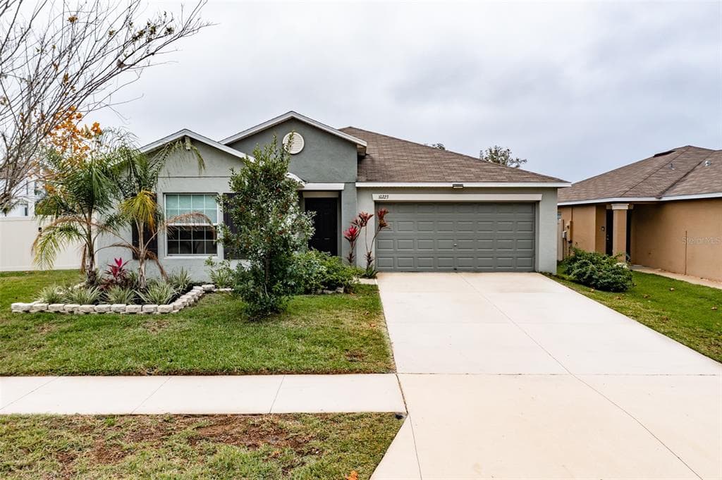 10223 STRAWBERRY TETRA DRIVE RIVERVIEW, FL 33578