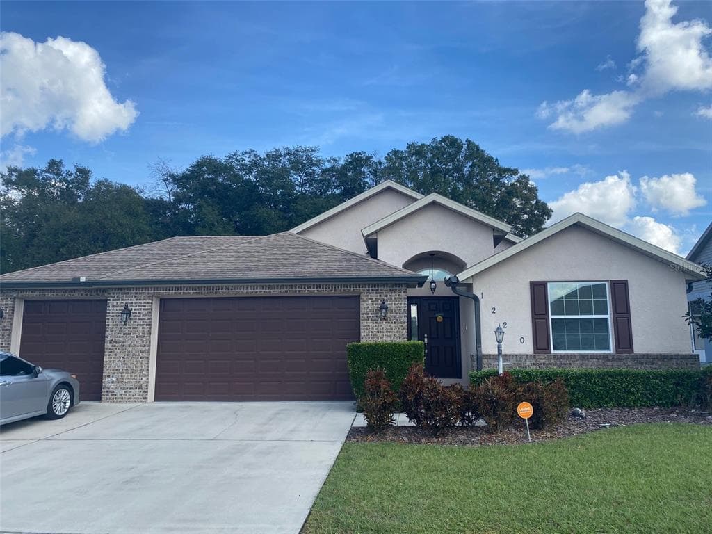 1220 SPOTTED LILAC LANE PLANT CITY, FL 33563