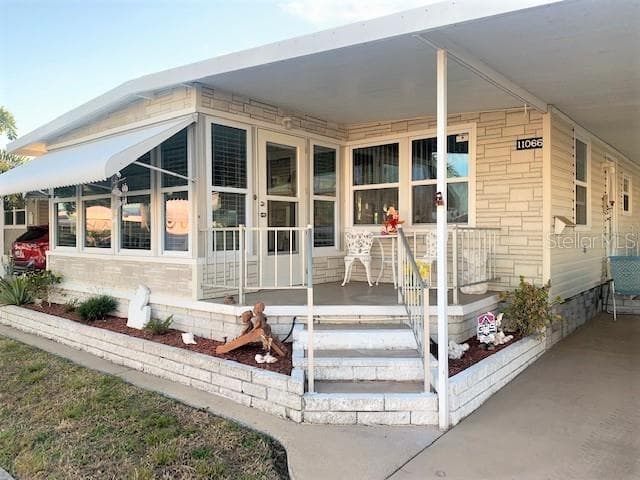 11066 100TH STREET UNIT 40 LARGO, FL 33773