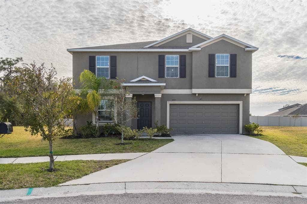 7237 SOMERSET POND DRIVE RUSKIN, FL 33573