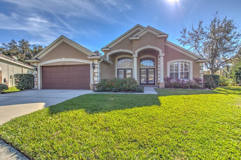 16415 BRIDGELAWN AVENUE LITHIA, FL 33547