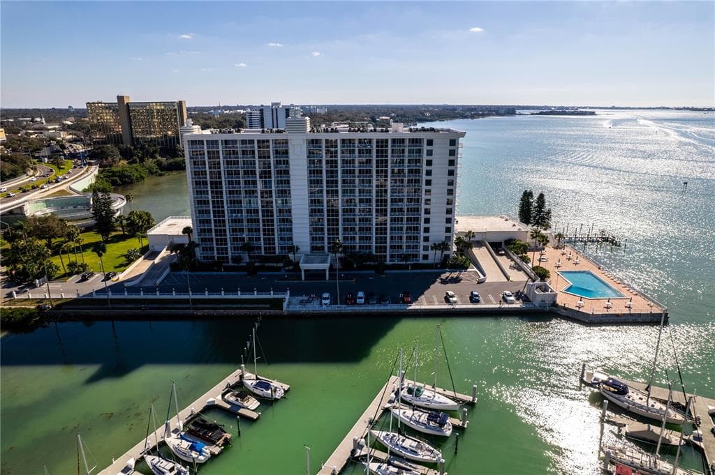 100 PIERCE STREET UNIT 806 CLEARWATER, FL 33756