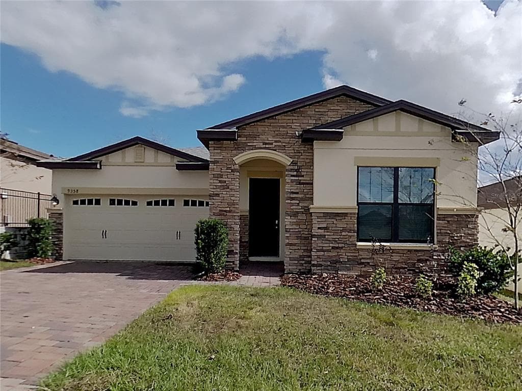 9358 OGLETHORPE DRIVE GROVELAND, FL 34736