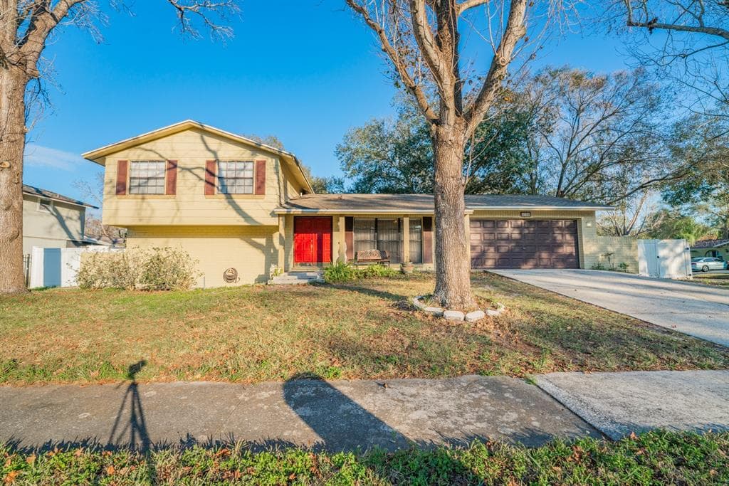 4721 SOUTHBREEZE DRIVE TAMPA, FL 33624