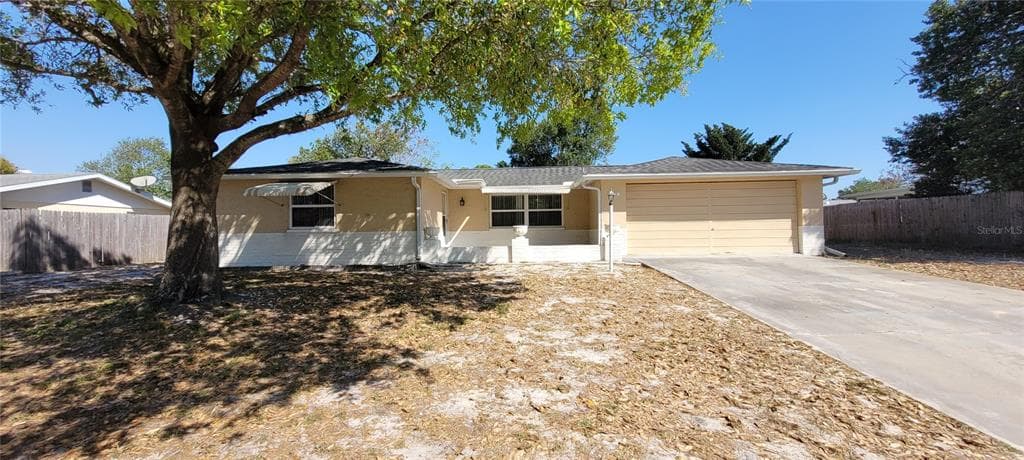 11230 KAPOK AVENUE PORT RICHEY, FL 34668