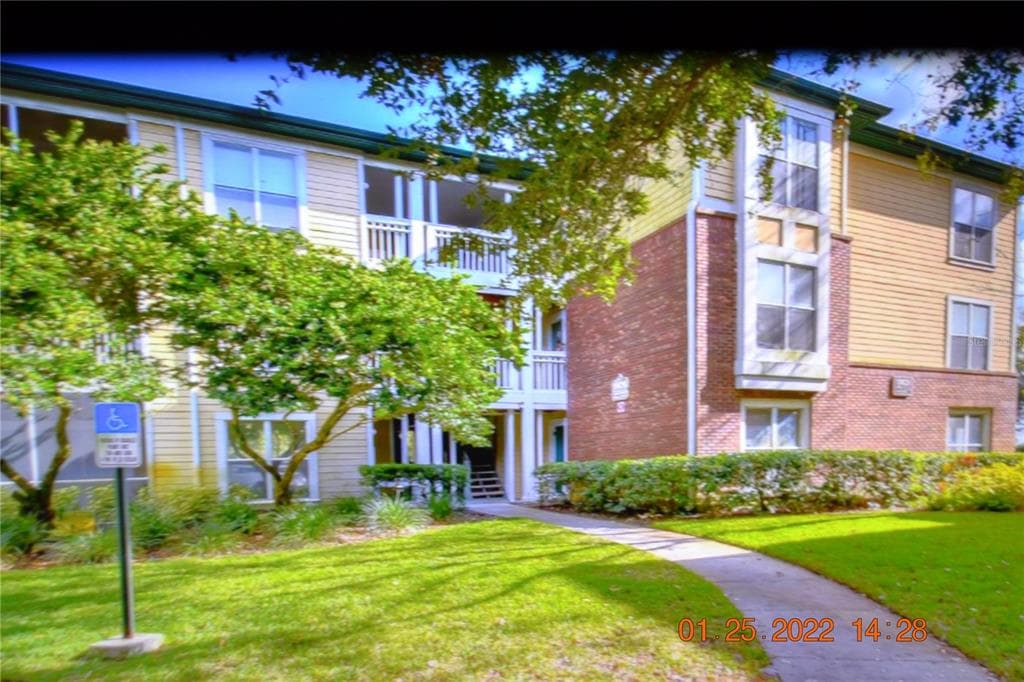 10028 STRAFFORD OAK COURT UNIT 709 TAMPA, FL 33624