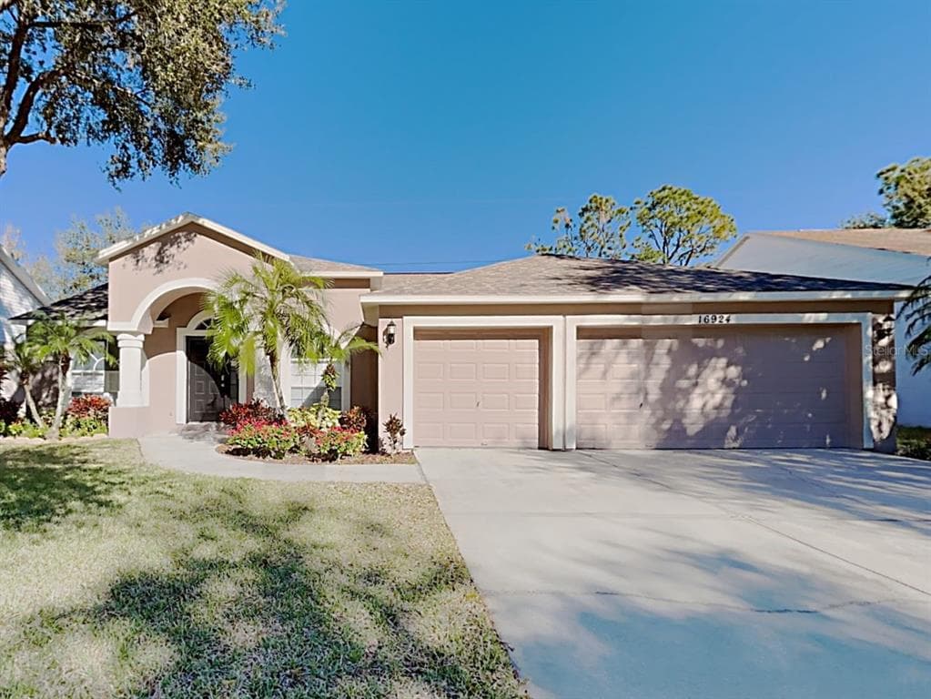 16924 FALCONRIDGE ROAD LITHIA, FL 33547