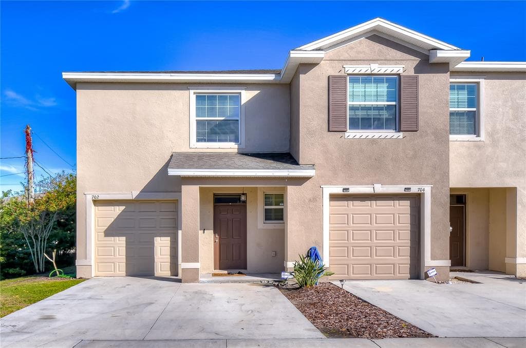702 BARCLAY WOOD DRIVE RUSKIN, FL 33570