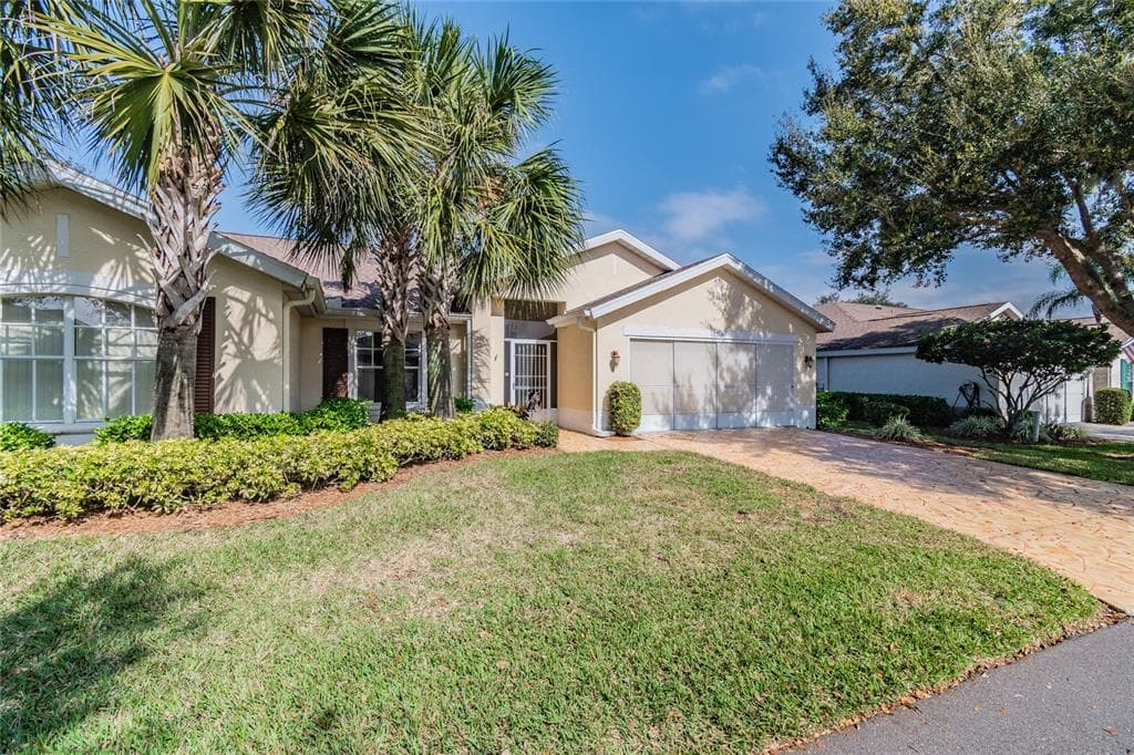 2215 BROOKFIELD GREENS CIRCLE UNIT 7 SUN CITY CENTER, FL 33573