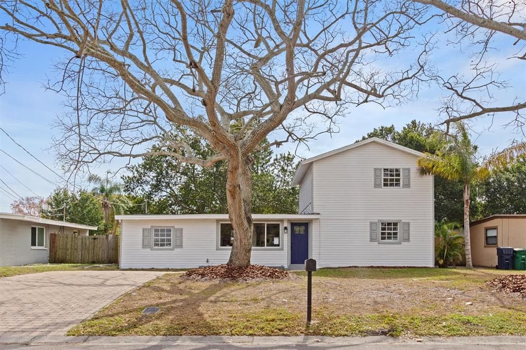 4012 W FAIRVIEW HEIGHTS TAMPA, FL 33616