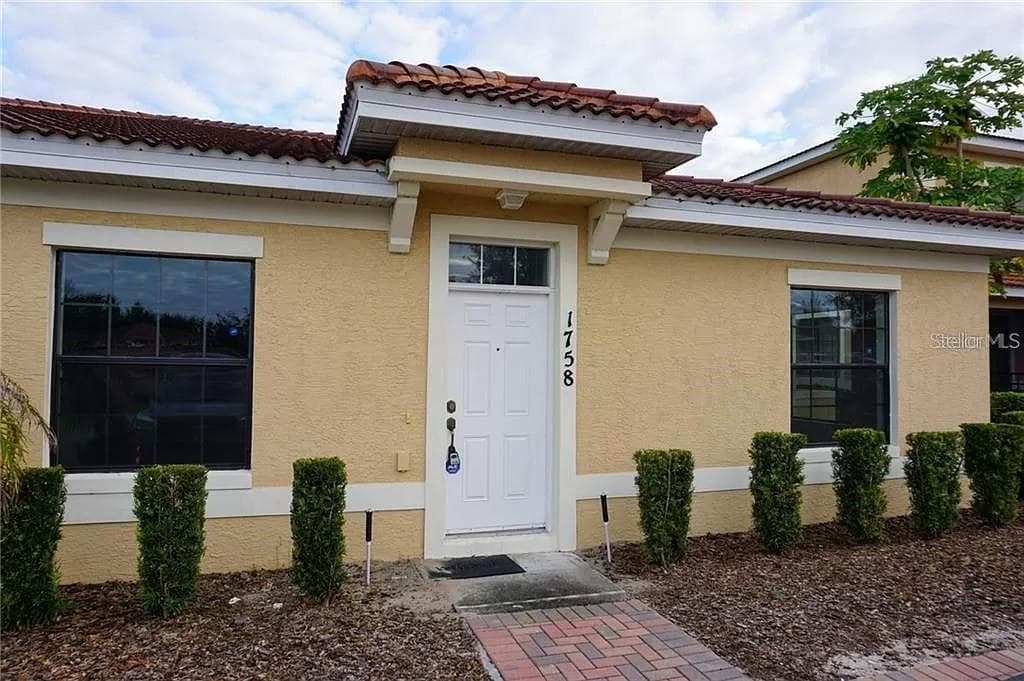 1758 CORIANDER DRIVE POINCIANA, FL 34759