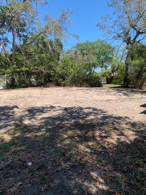 589 BERKLEY AVENUE TARPON SPRINGS, FL 34689