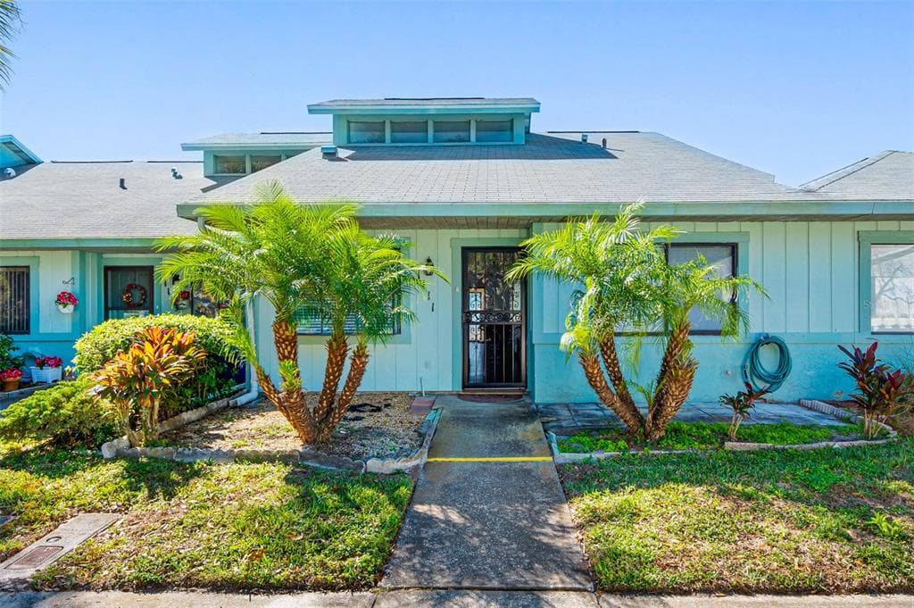 1111 SOMERSET CIRCLE S DUNEDIN, FL 34698