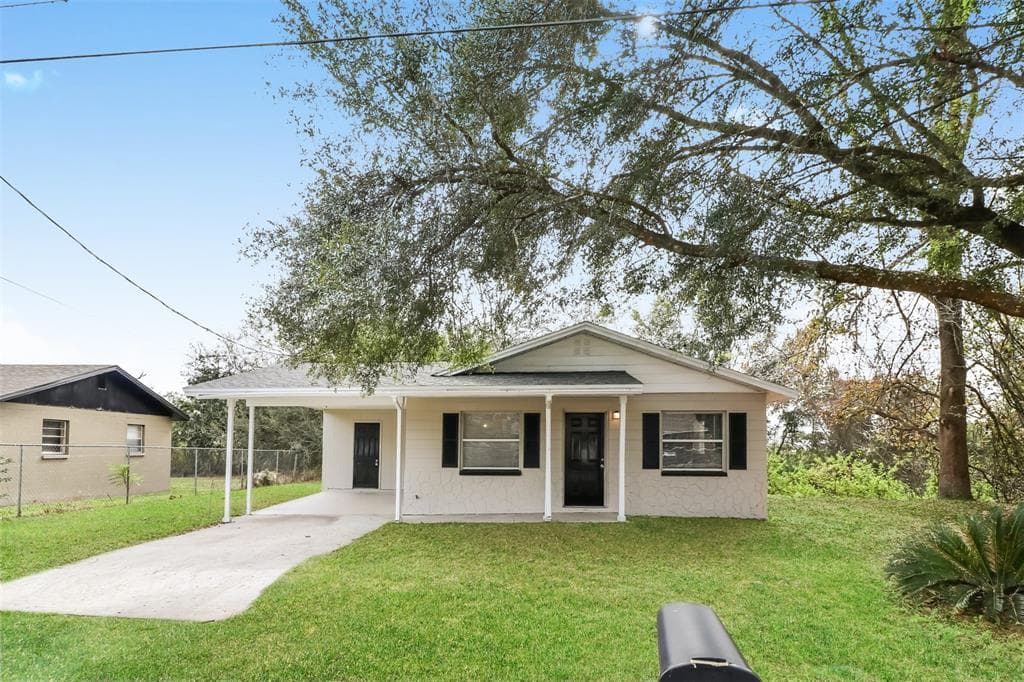 38412 LAKE AVENUE DADE CITY, FL 33525