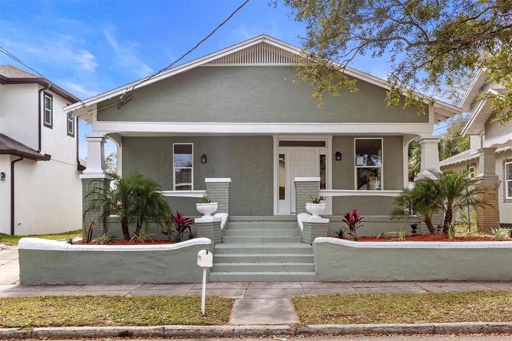 2126 W BEACH STREET TAMPA, FL 33607