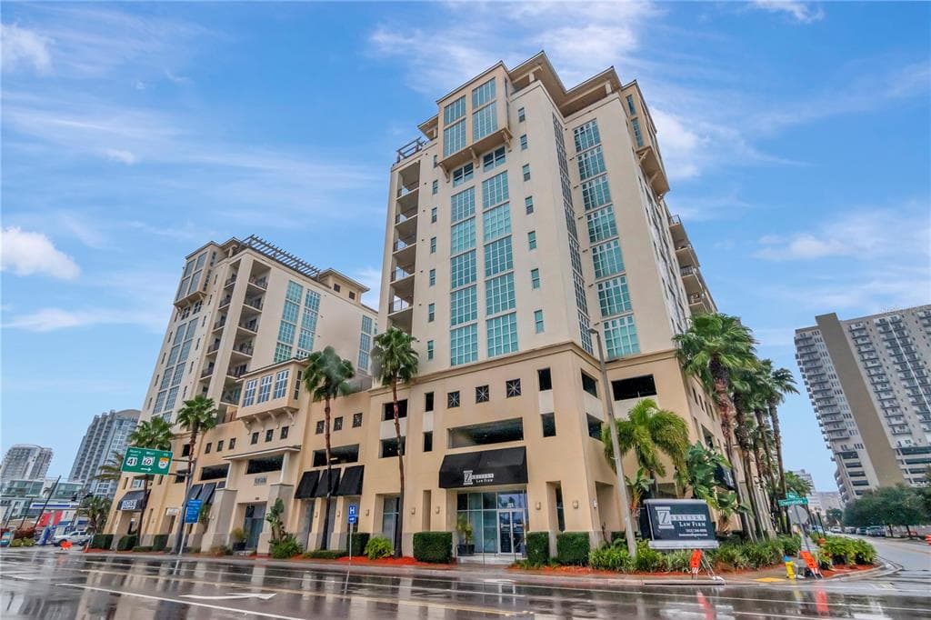 1227 E MADISON STREET UNIT 504 TAMPA, FL 33602