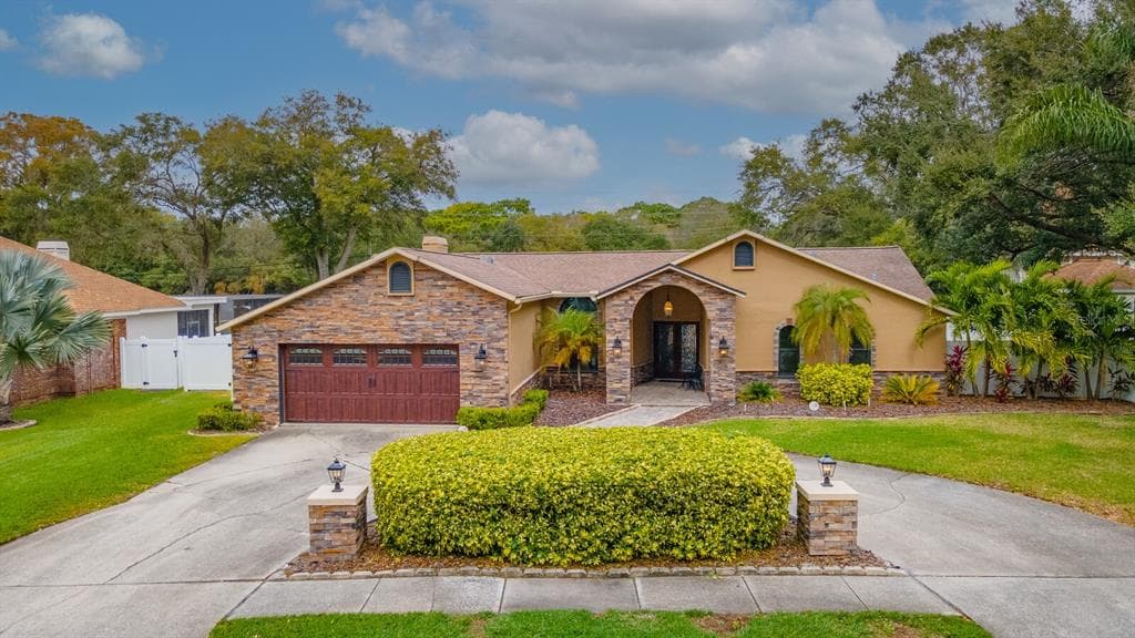 12289 OAKS LANE