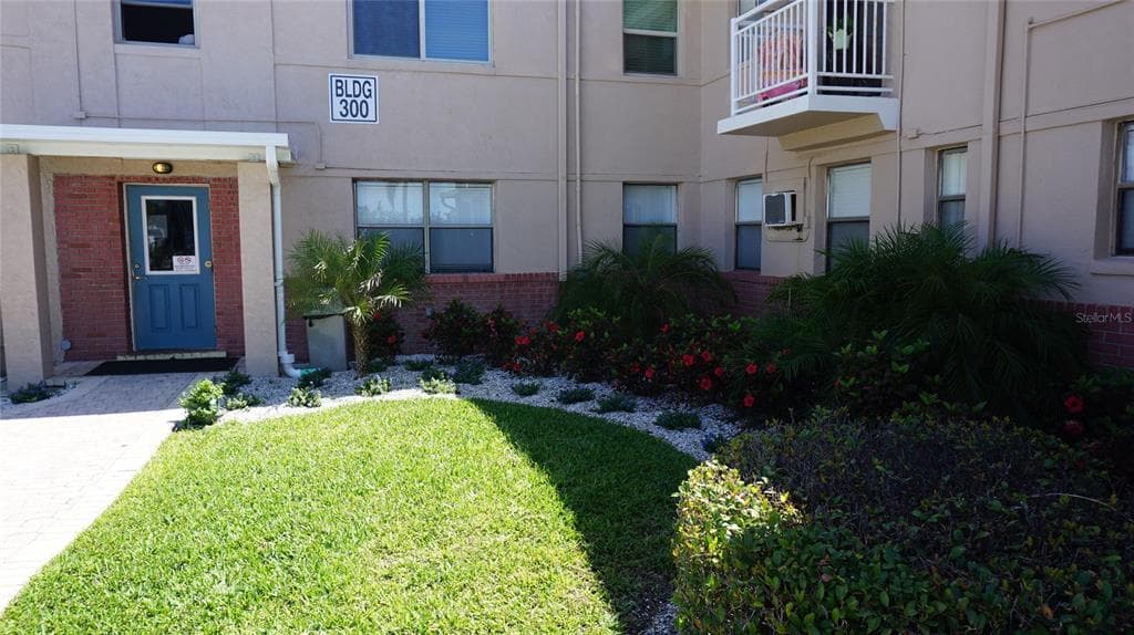 6700 SUNSET WAY UNIT 304