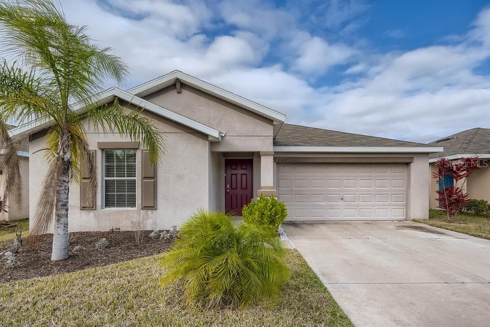 10526 STANDING STONE DRIVE WIMAUMA, FL 33598