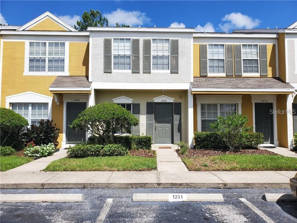 1251 REDONDO WAY WESLEY CHAPEL, FL 33543