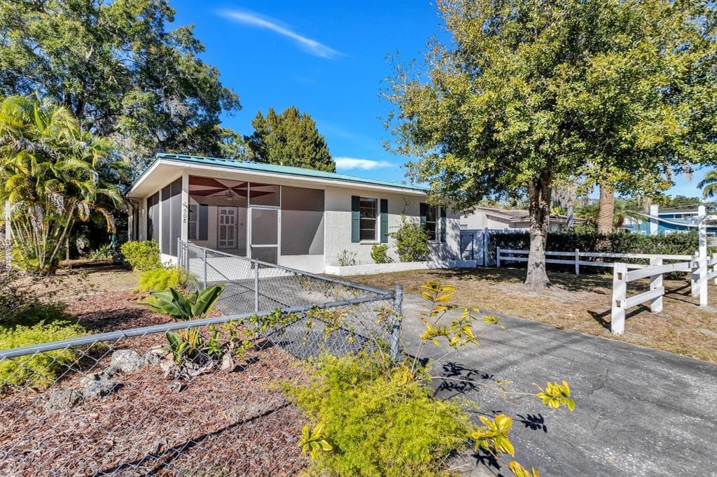 508 S BAYVIEW BOULEVARD OLDSMAR, FL 34677