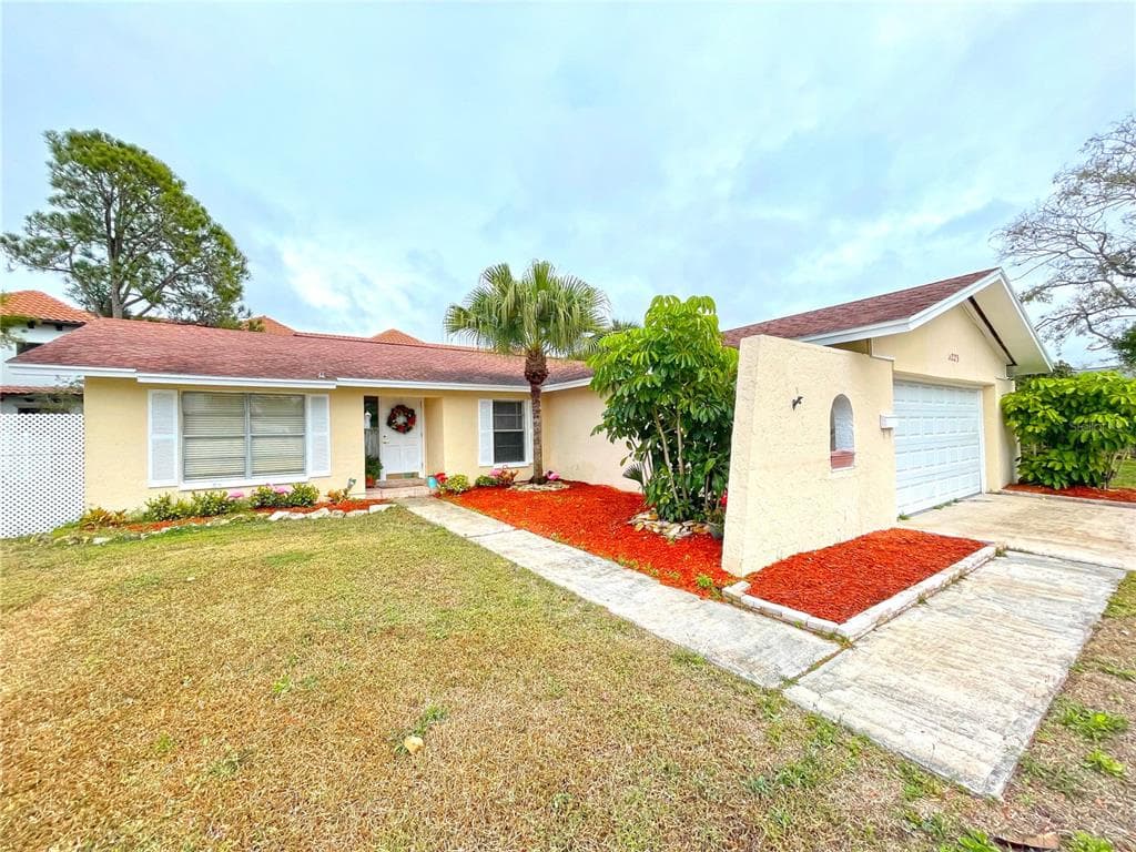 6223 IMPERIAL KEY TAMPA, FL 33615