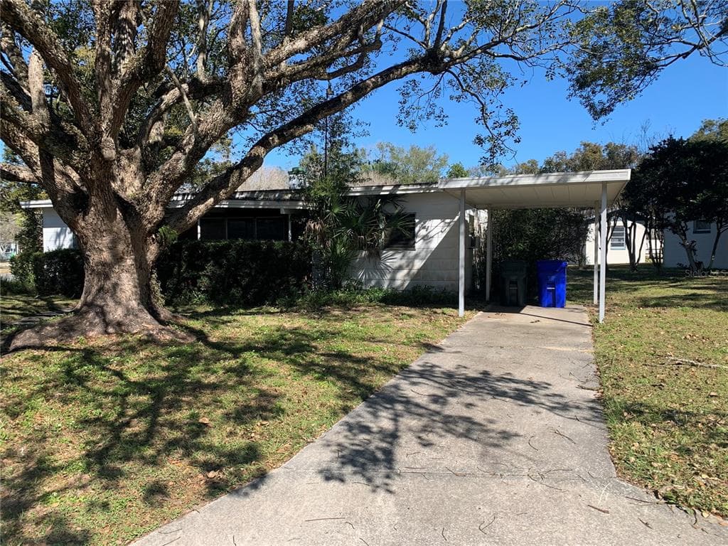 725 W SHADY LANE LAKELAND, FL 33803