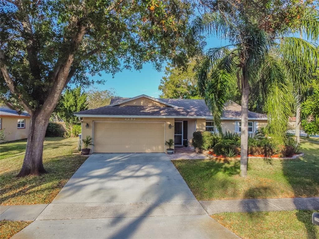 2242 BIRCHBARK TRAIL CLEARWATER, FL 33763