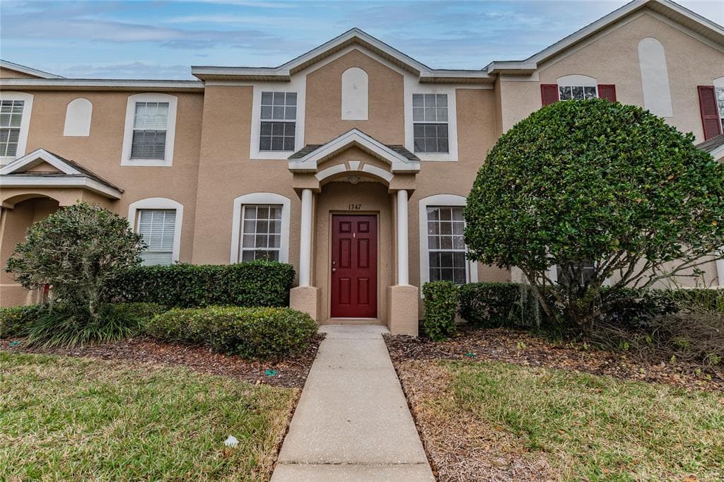 1347 LYONSHIRE DRIVE