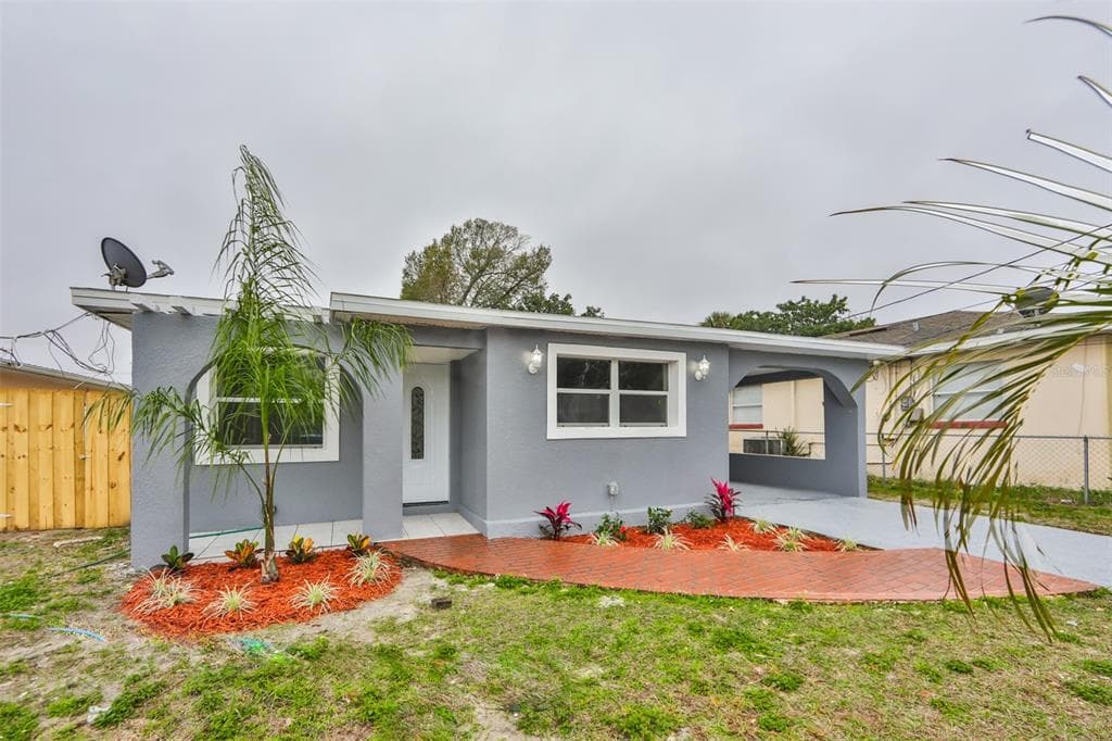 2310 W DEWEY STREET TAMPA, FL 33607