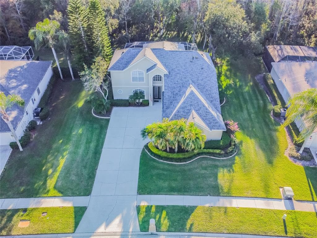 18912 SAINT LAURENT DRIVE LUTZ, FL 33558