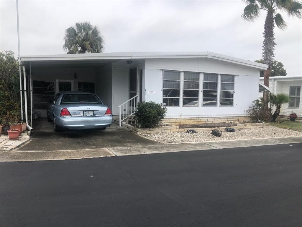 811 COCONUT PALM STREET LARGO, FL 33778
