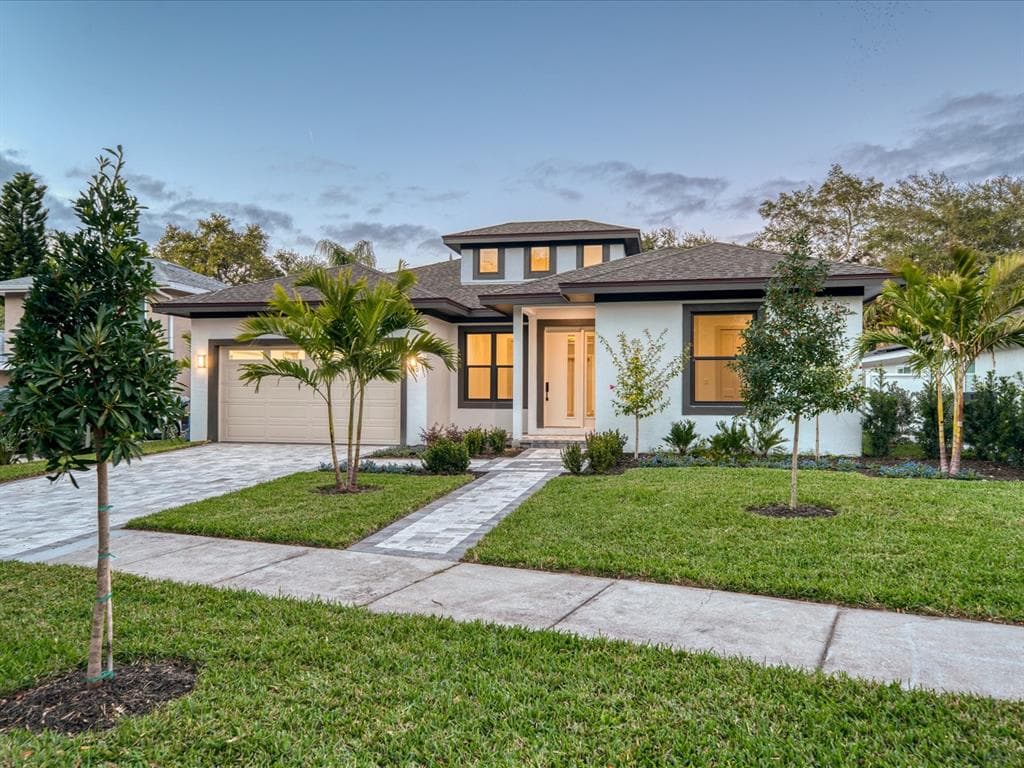240 GROVE CIRCLE N DUNEDIN, FL 34698
