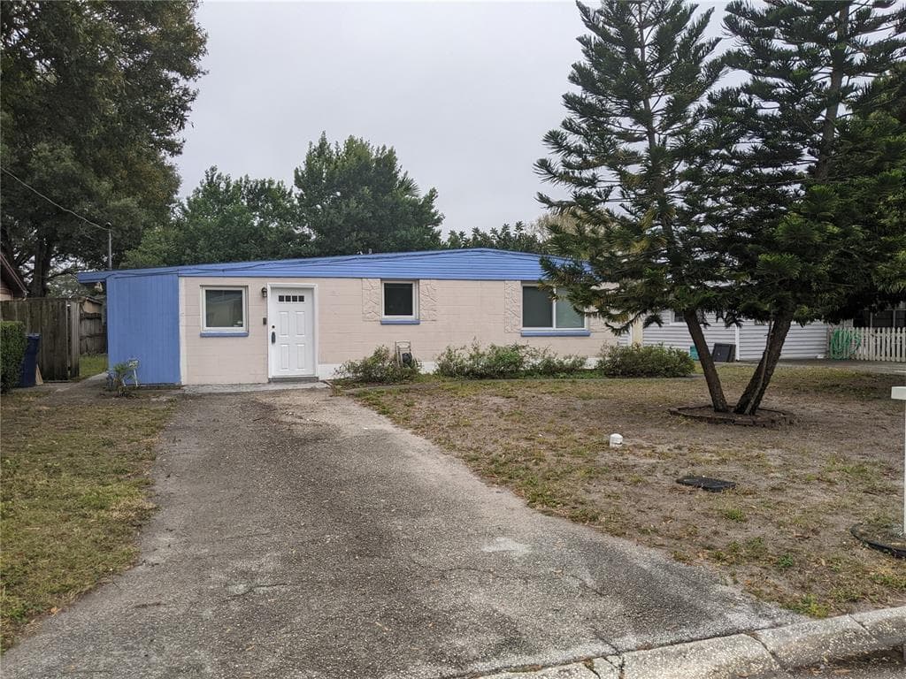 4114 W OLIVE STREET TAMPA, FL 33616