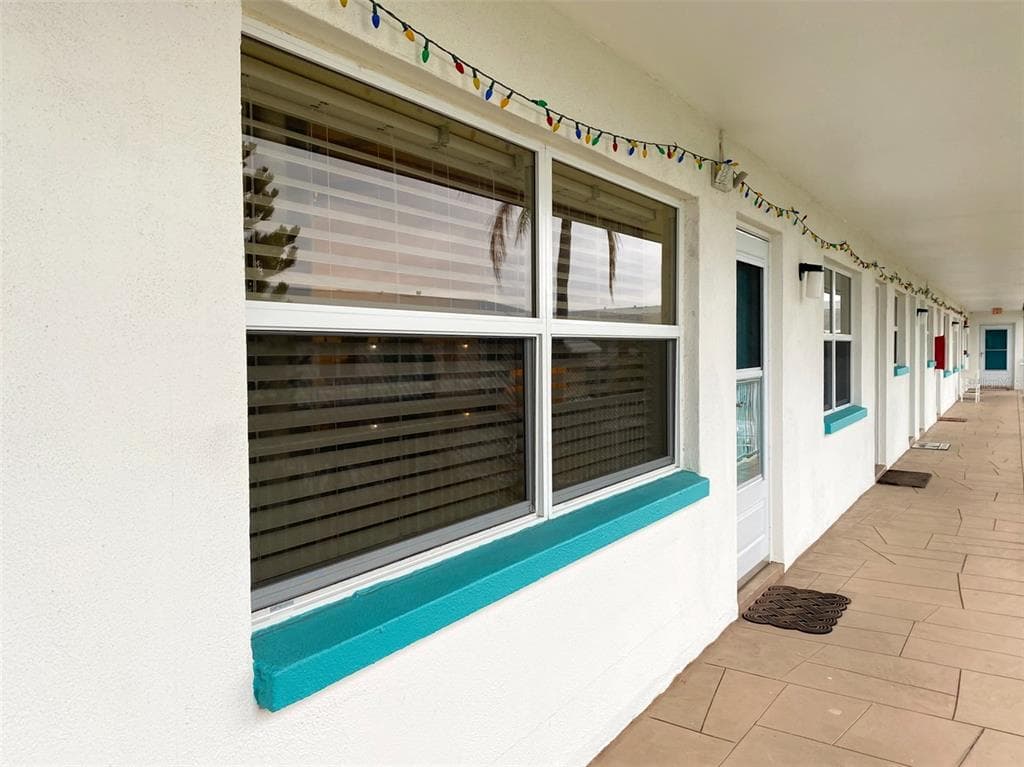 5855 18TH STREET N UNIT 15 ST PETERSBURG, FL 33714