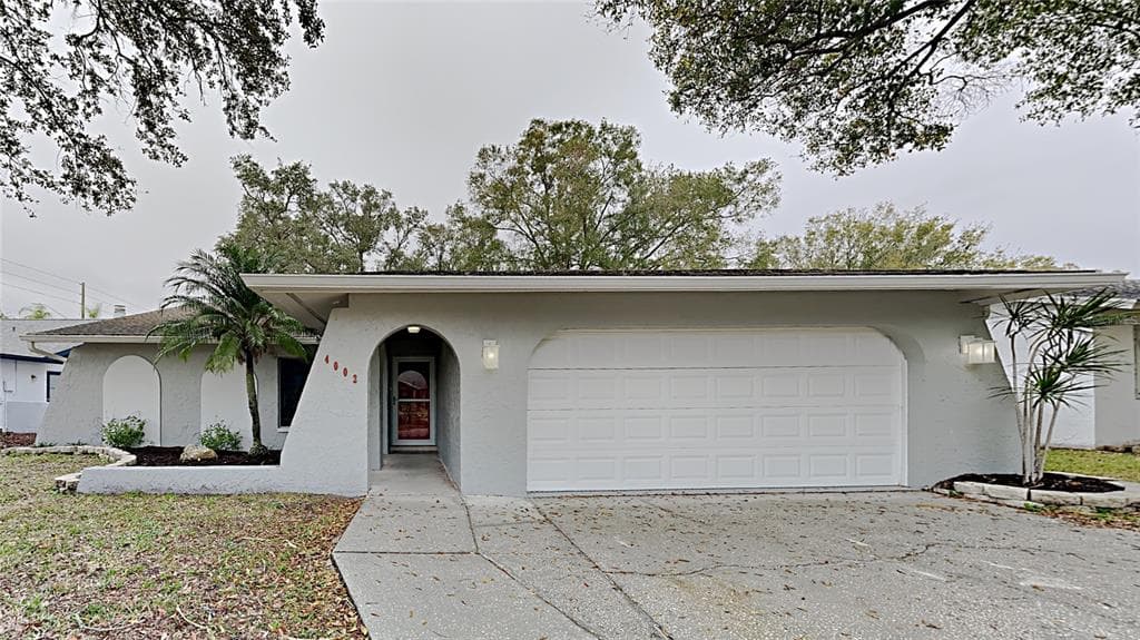 4002 KIMPTON PLACE LARGO, FL 33771