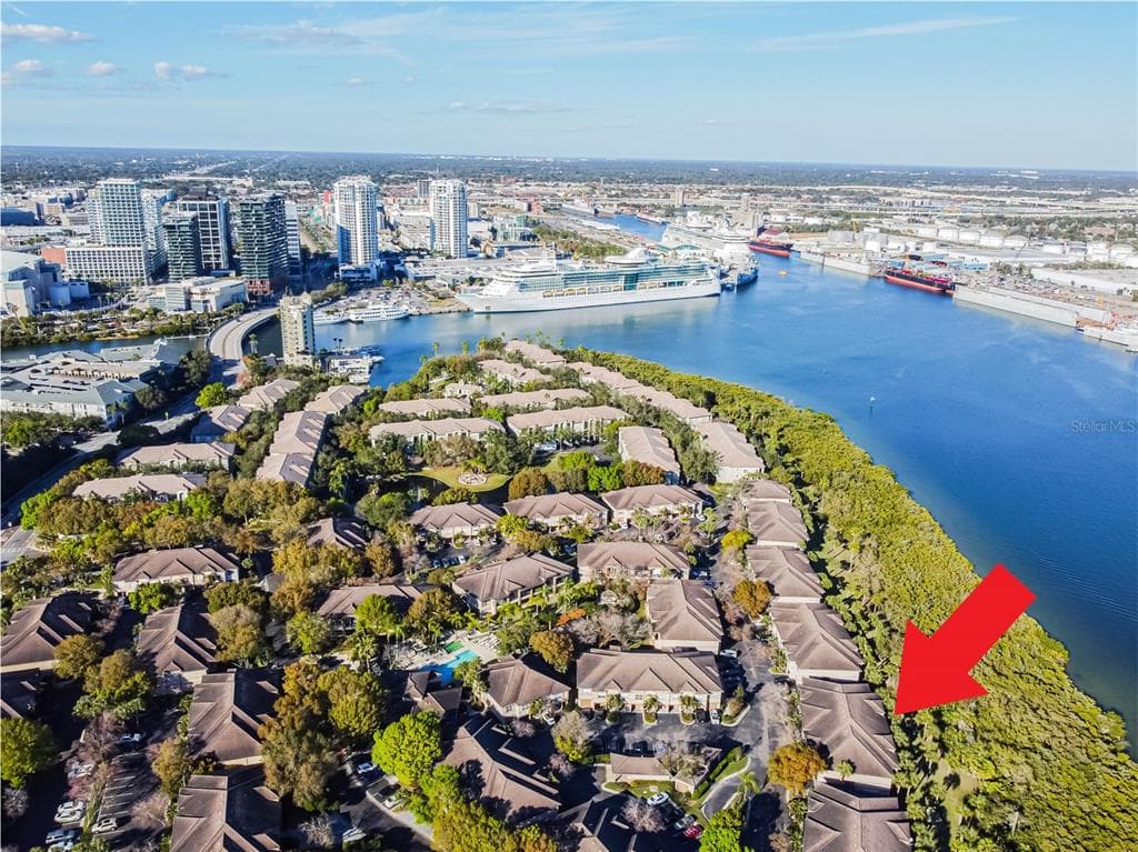 1039 NORMANDY TRACE ROAD UNIT 1039 TAMPA, FL 33602