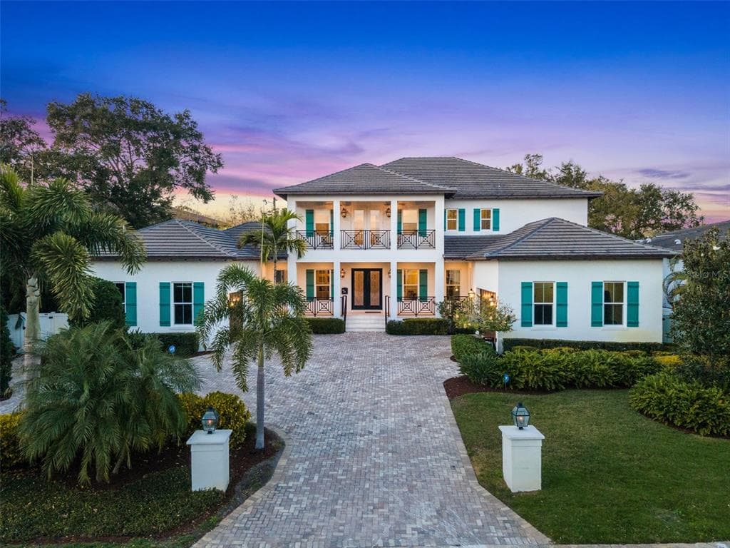 1021 MONTEREY BOULEVARD NE ST PETERSBURG, FL 33704