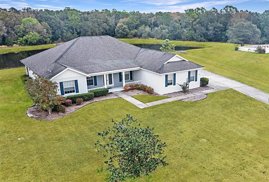17206 HOWLING WOLF RUN PARRISH, FL 34219