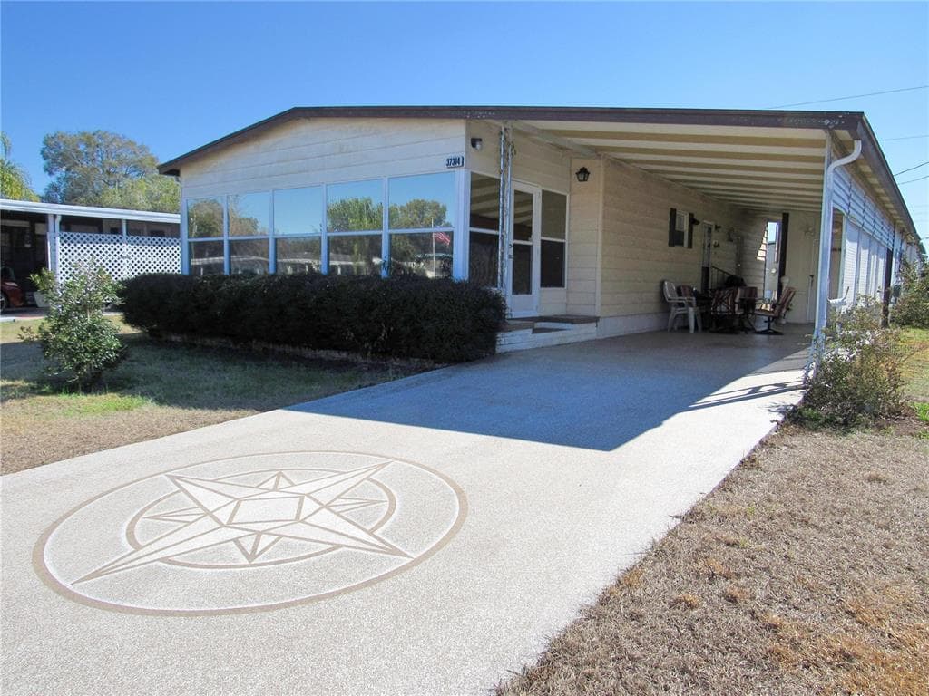 37314 BEVERLY AVENUE ZEPHYRHILLS, FL 33542