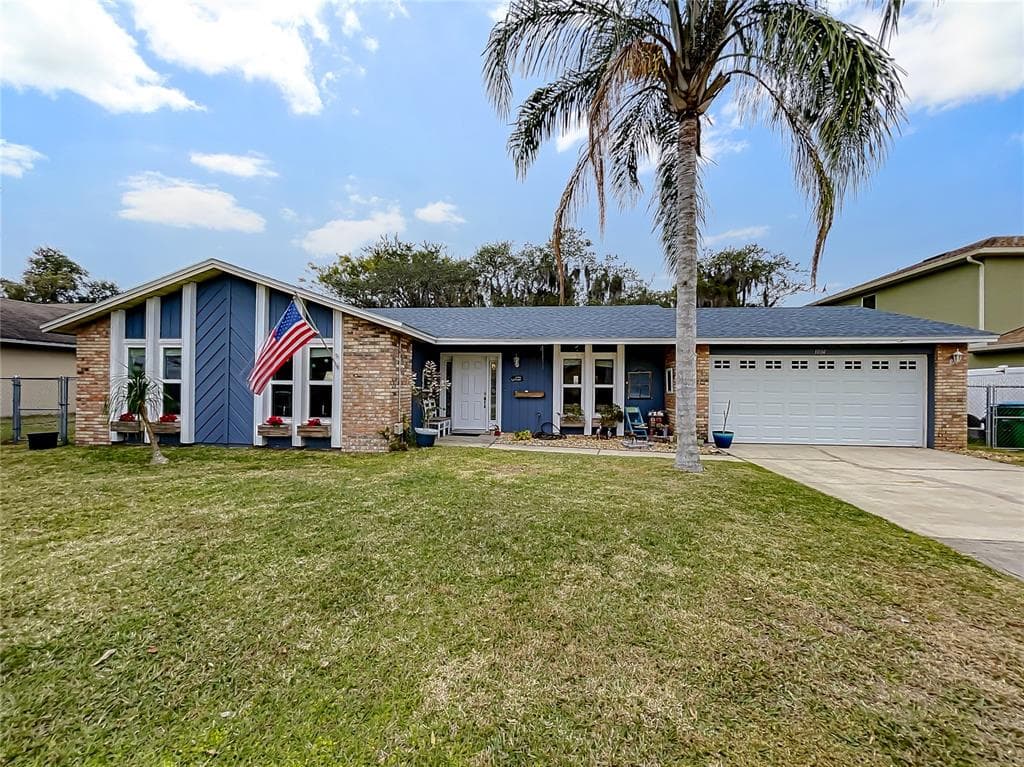 1004 CENTENNIAL AVENUE DELTONA, FL 32738