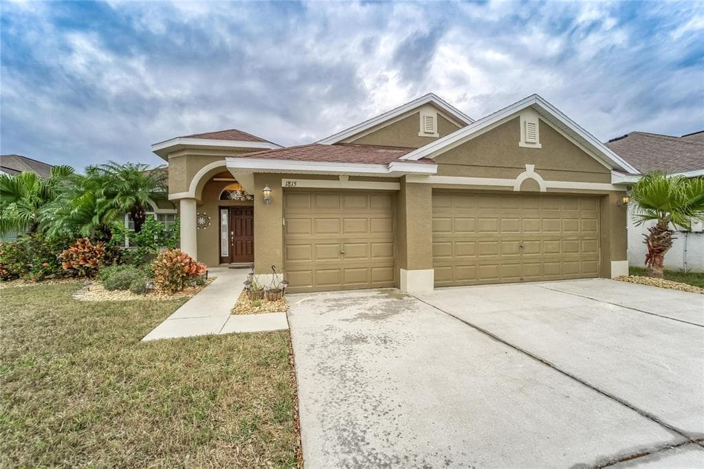 1815 BONITA BLUFF COURT RUSKIN, FL 33570