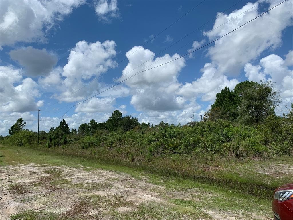 407 INDIAN LAKE DRIVE INDIAN LAKE ESTATES, FL 33855
