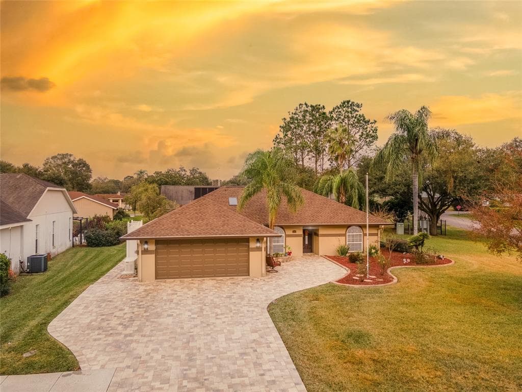 6441 SILVER OAKS DRIVE ZEPHYRHILLS, FL 33542