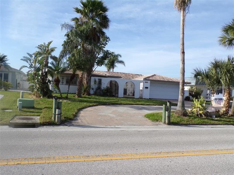 3516 FLORAMAR TERRACE NEW PORT RICHEY, FL 34652