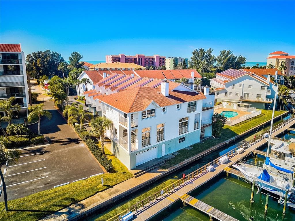 19201 VISTA LANE UNIT C1