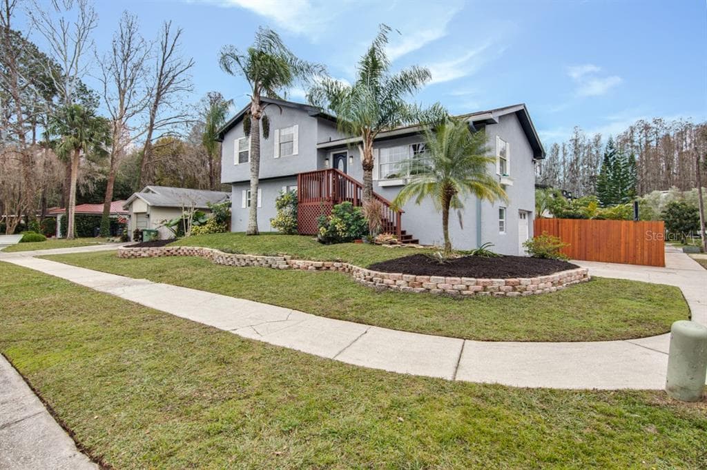 1240 EASTWOOD DRIVE LUTZ, FL 33549