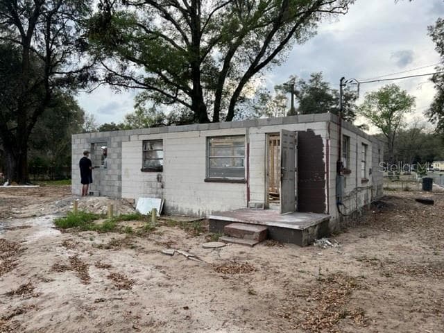 342 LETTIE LANE SEFFNER, FL 33584