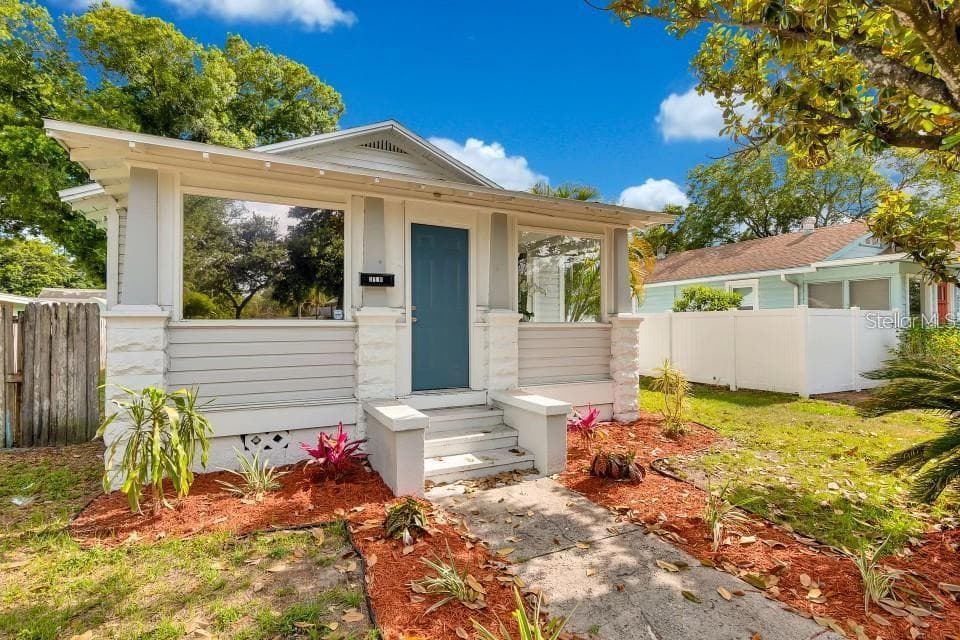 3240 7TH AVENUE N ST PETERSBURG, FL 33713
